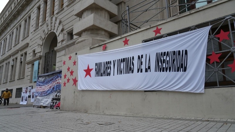 “Seguimos en lucha con el acampe y vamos a continuar”, dijo Gustavo, pareja de Virginia.