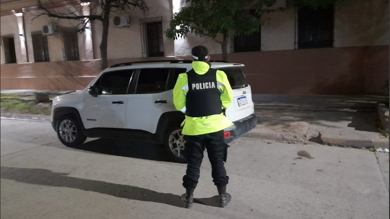 El Jeep que fue detenido con mas de 40 kilos de cocaína en San Cristóbal.