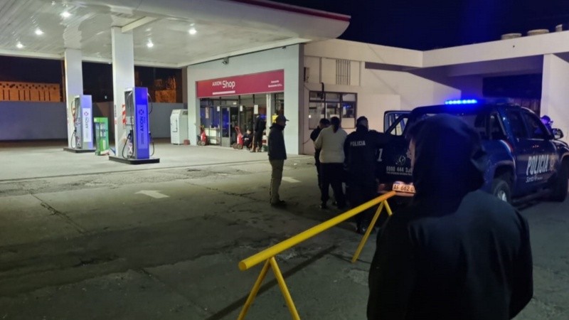 Despliegue policial en la estación de Ayacucho y Marco Polo.