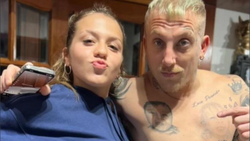 El músico y su hija dejaron plasmado en su piel el amor por la música