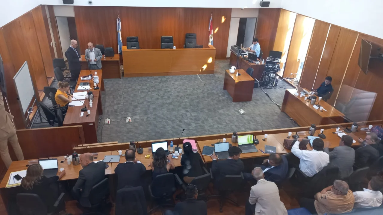 La participación de tres escribanos fue clave para la comisión de los delitos