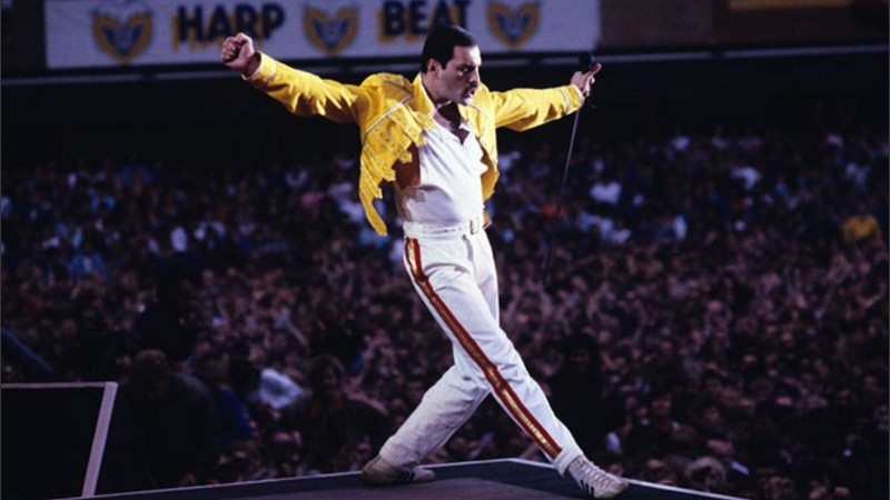 Freddie Mercury en escena.