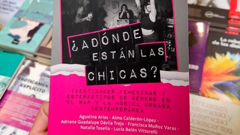 la Secretaría de Género y Derechos Humanos del municipio acompaña la presentación de la publicación.
