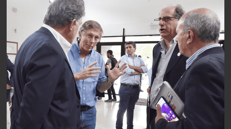 Juan José Bahillo anunció que trabaja con Sergio Massa.