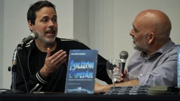 La presentación en la Feria del Libro de Rosario.