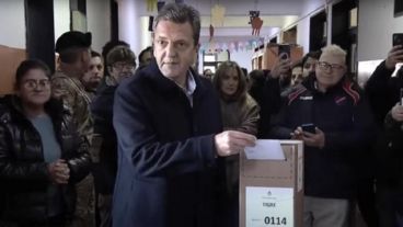 “Es un día que hay que cuidar mucho las aseveraciones, tenemos que ser todos respetuosos de la ley”, resaltó.