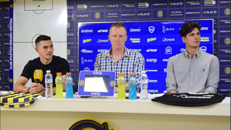 Lovera, Lusenhoff y Werner en la conferencia de prensa desde Arroyo Seco.