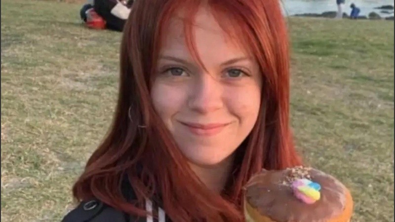 Los compañeros de escuela de ambos relataron que el sospechoso tenía denuncias por violencia en su contra y que tanto ellos como docentes de la institución “ya habían advertido episodios violentos” entre ellos.