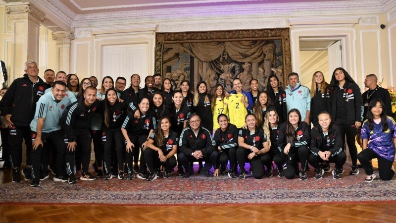  las jugadoras y cuerpo técnico de la Selección Colombia Femenina de Fútbol.