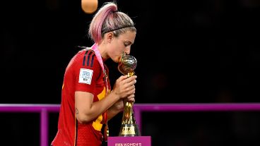 "FIFA se tiene que dar cuenta. Hay muchos países que han estado más tiempo o menos tiempo con pelea", dijo.