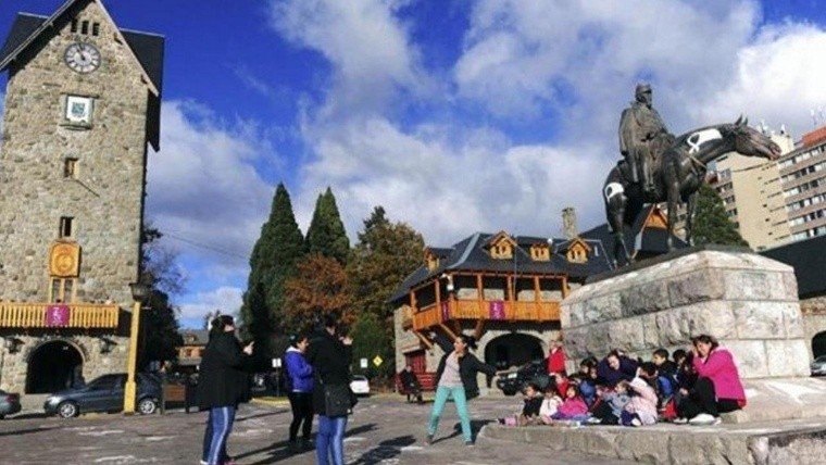 Cayó un 21% el movimiento de turistas en el país durante el fin de semana largo