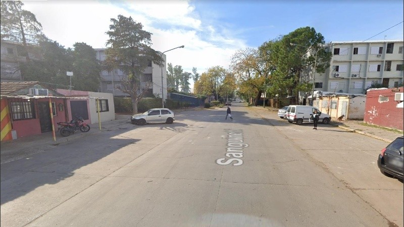 La cuadra de la casa en la que se encontraban la nena herida y su familia en el sudoeste de Rosario.