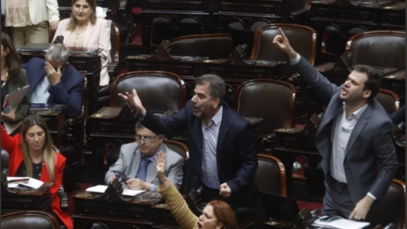 Con los votos de la oposición, Diputados dio media sanción a una reforma de la ley de alquileres.