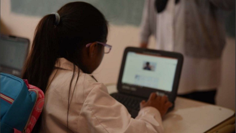 La idea de los vouchers educativos fue formulada por el economista Milton Friedman en 1950.