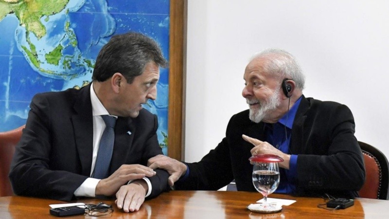 Massa y Lula durante el encuentro en Brasilia.