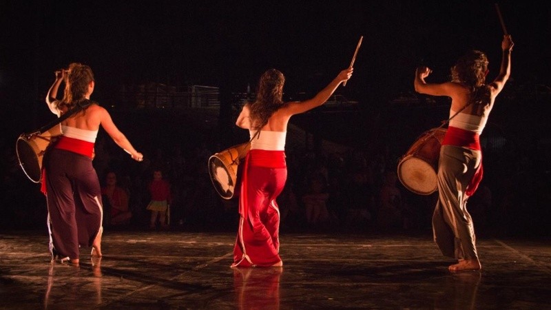 El curso apunta a “generar espacios de reflexión y acción en torno a género en las danzas folklóricas”.