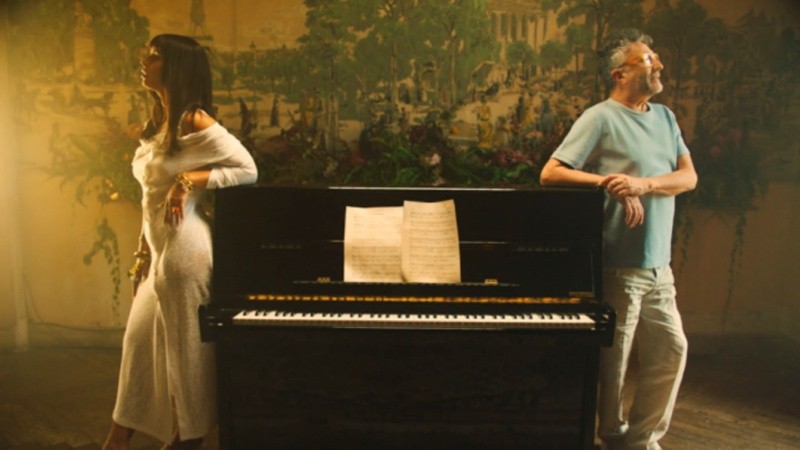 Fito Páez y Nathy Peluso.