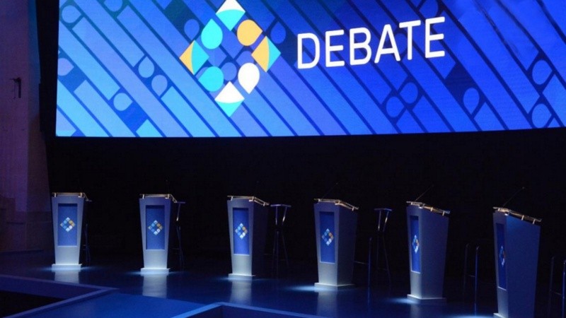 Los debates se realizarán el 1 y 8 de octubre y habrá un tercero en caso de balotaje.