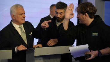 Imágenes del debate de candidatos a la gobernación de Santa Fe