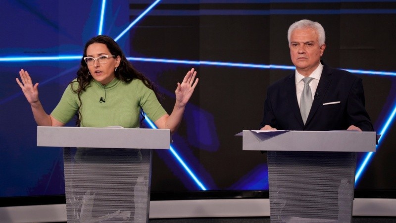 Deiana cruzó a Bodoira por su apoyo a las políticas de Bukele y de Milei