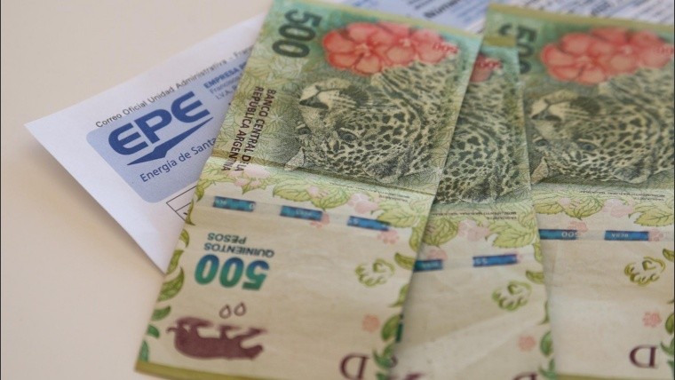 Sube el tope de ingresos para recibir subsidios a la luz y el gas: quiénes pueden pedirlos