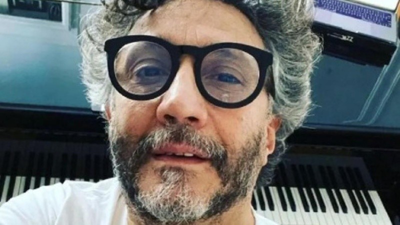 Durante el mes de julio, Fito se presentó en Marbella, Valencia, Sevilla, Barcelona, Cartagena, Las Palmas de Gran Canaria y Madrid.