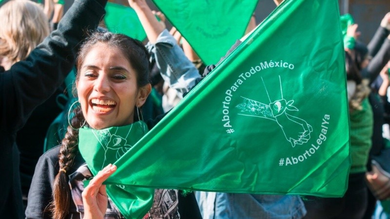 El pañuelo verde, símbolo universal de la descriminalización del aborto.