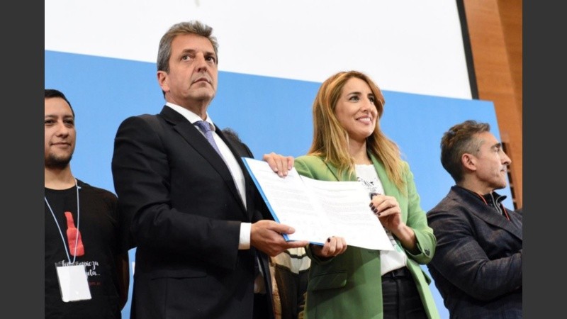 Los funcionarios en el acto por el Cambio Climático.