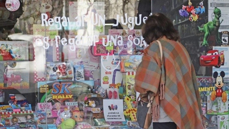 Comerciantes de calle San Luis advierten que las ventas cayeron hasta un 20%