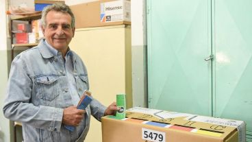 Rossi fue precandidato a gobernador de Santa Fe en 2007 y candidato en 2011.
