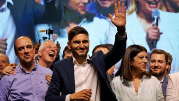 Pullaro se impuso con el 58% de los votos.