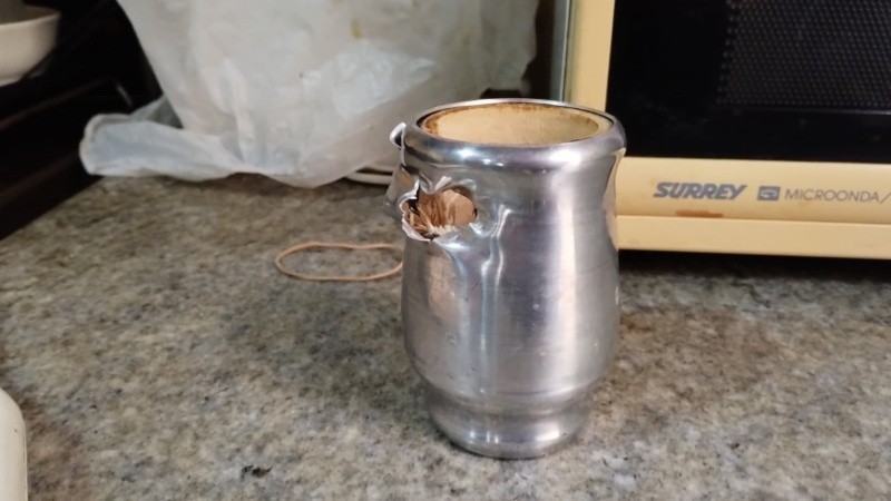 Tremendo: un balazo dio en el mate dentro de la casa del matrimonio de jubilados