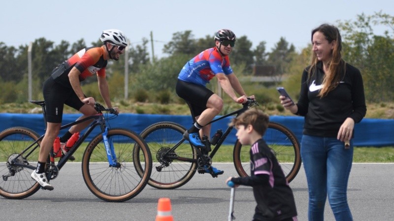 Actividad física y actividades recreativas para toda la familia.