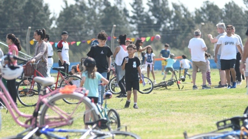 Actividad física y actividades recreativas para toda la familia.