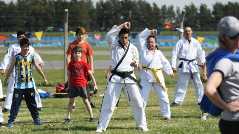 Actividad física y actividades recreativas para toda la familia.