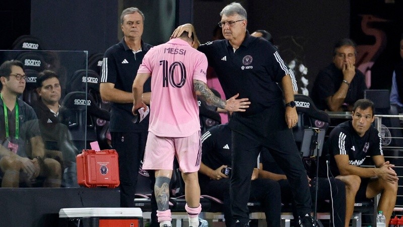El rosarino salió lesionado y generó preocupación en el cuerpo técnico del Inter.