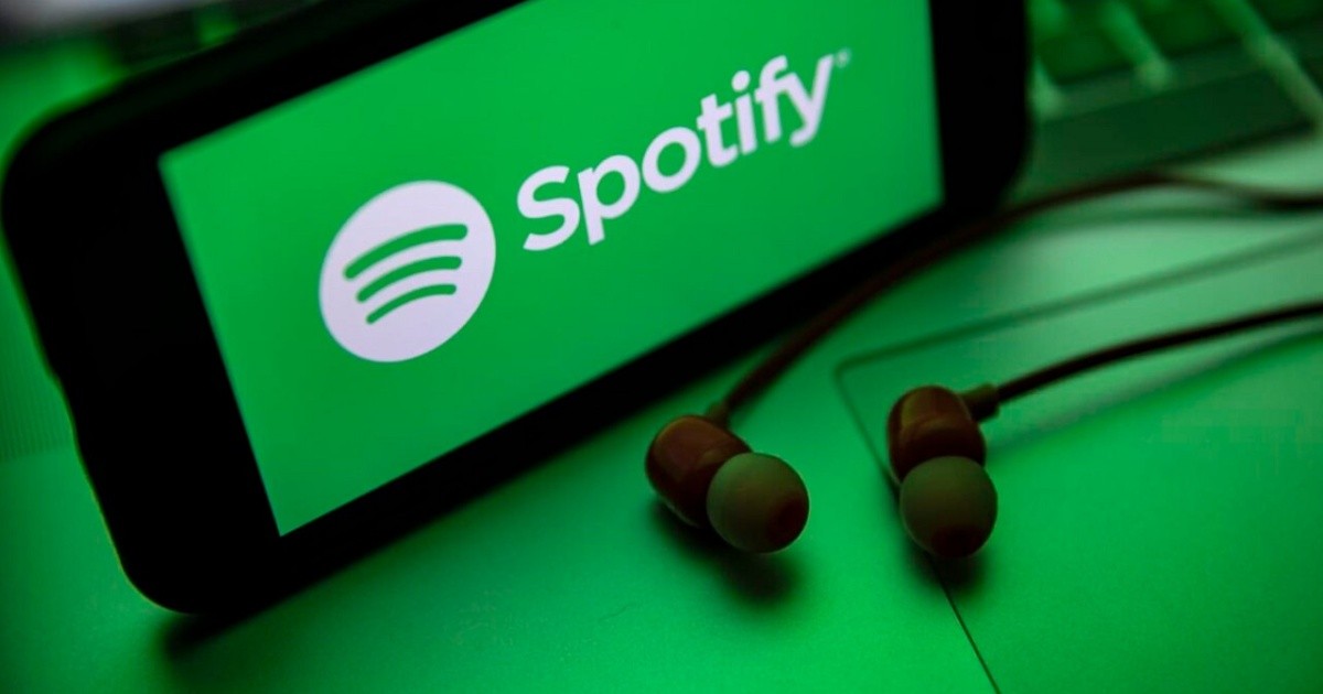 Doppiaggio automatico dei podcast e il nuovo abbonamento “top”: novità in arrivo su Spotify powered by AI
