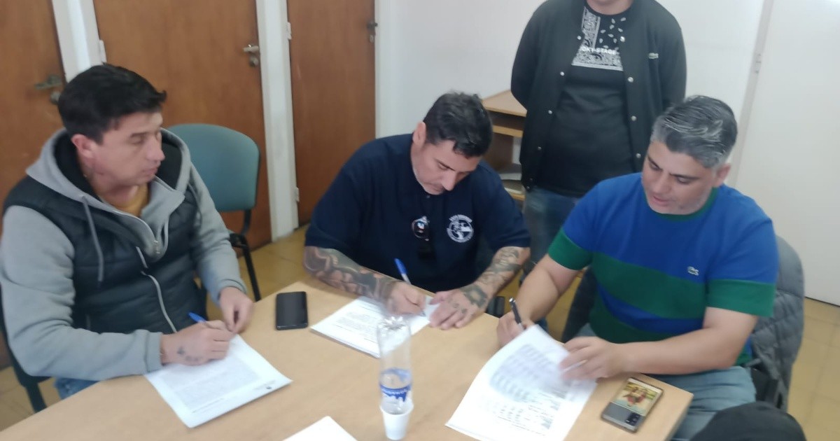 Acuerdo paritario en Puerto Rosario: la suba salarial será de 106% ...