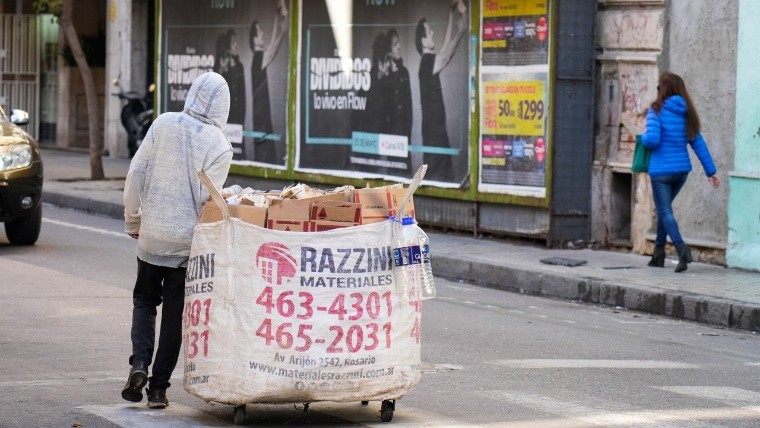 Volvió a crecer la pobreza: la UCA advirtió que roza el 45% y que crecerá por la inflación