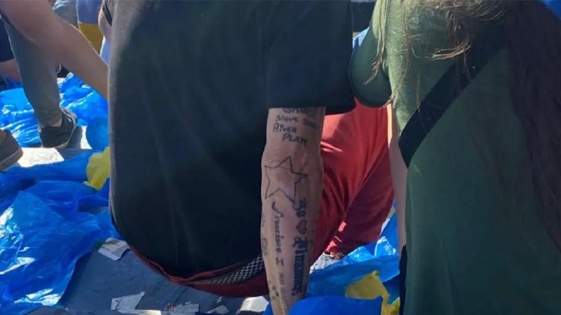 El tatuaje del hincha de River que fue agredido en La Bombonera.