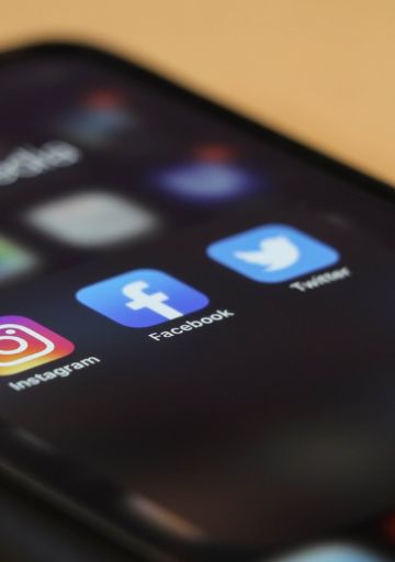 Atención fragmentada y depresión: cómo las redes sociales pueden alterar nuestro comportamiento y estado de ánimo