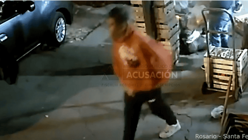 La imagen difundida del autor del crimen.