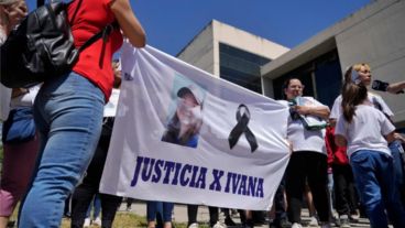 La familia convocó al MPA para seguir la audiencia.