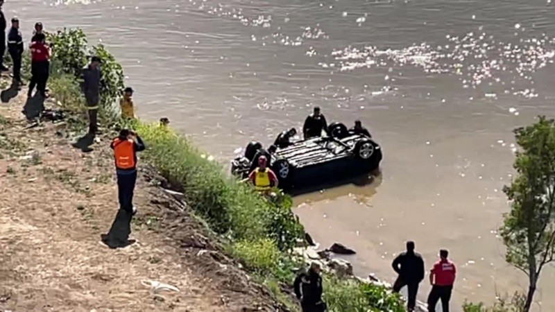 El auto fue encontrado esta mañana a metros de donde cayó.