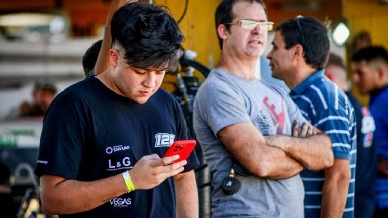 Ulises Campillay, de 19 años, tuvo que ser trasladado a un hospital tras el accidente.