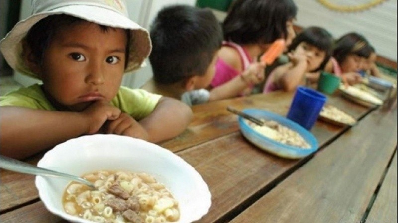 Se calcula que 735 millones de personas pasan hambre en el mundo, mientras más del 13% de los alimentos producidos a nivel mundial se tira.