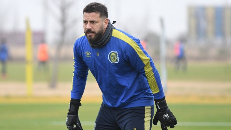 El capitán de Central termina su vínculo en diciembre de este año y avisó que quiere seguir en el club.