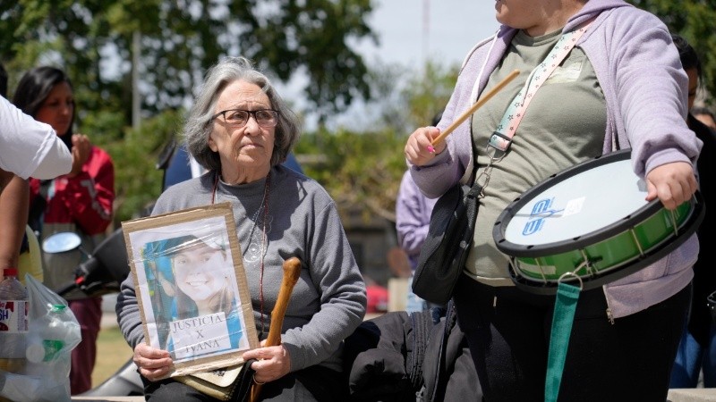 La familia ingresó a tribunales cerca de las 14 acompañada de sus abogados.