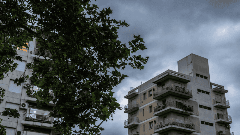 El día empezó gris y parece que así seguirá.