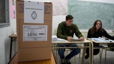 En la página web del tribunal se encuentra el listado de aquellas personas que todavía no se presentaron al cobro y la nómina de Santa fe Servicios habilitados.